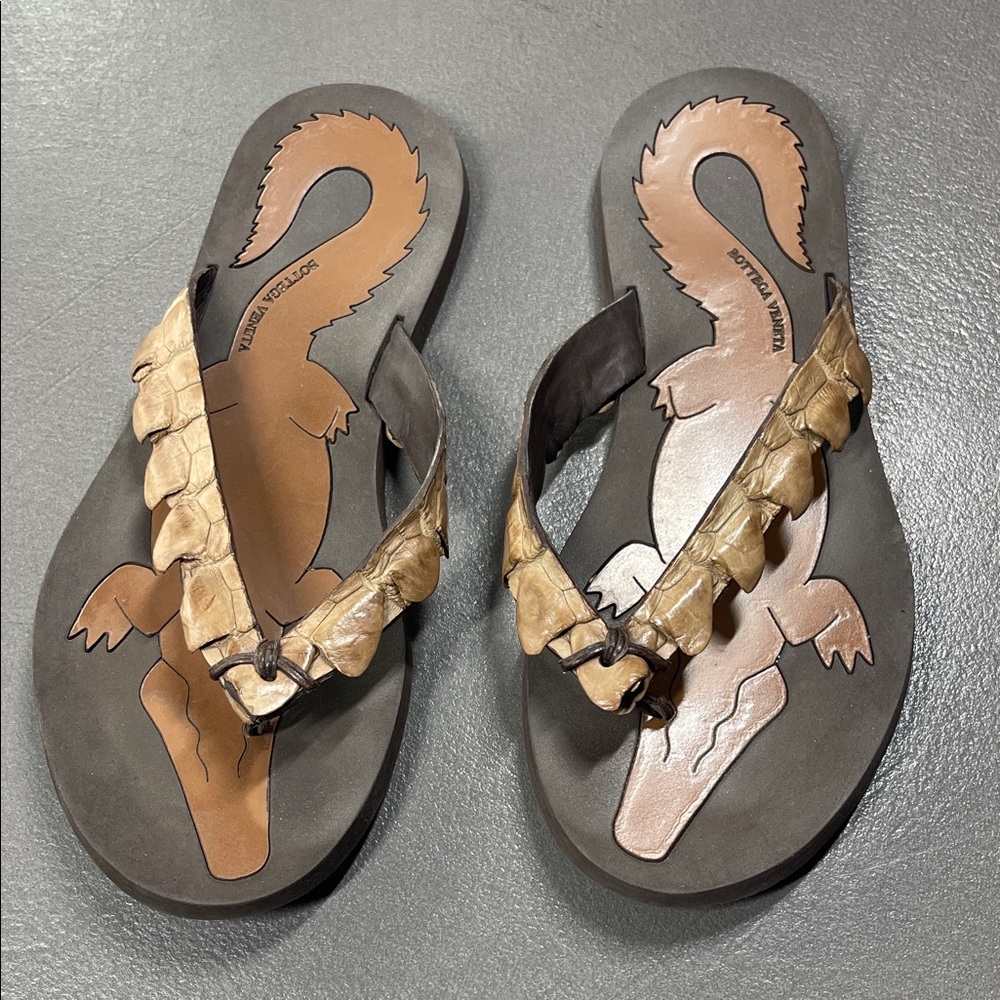 Bottega Veneta Men's Crocodile Alligator Brown Flip Flops Sandals Sz IT 41 US 8